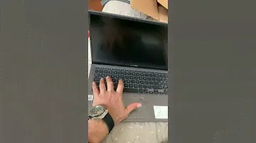 First minute impression of the ASUS F512JA-AS34 VivoBook 15 15.6” Slate Gray FHD Display Intel i3-10